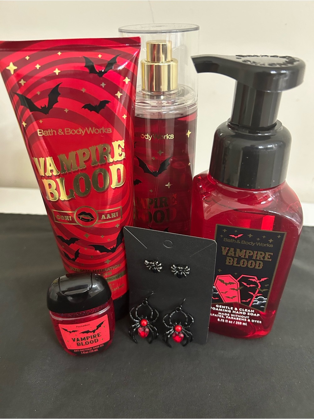 Bath & Body Works Vampire Blood Gift Set - Red & Black